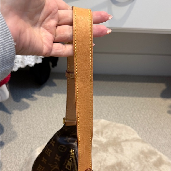 Authentic Louis Vuitton Bum Bag - Picture 7 of 10
